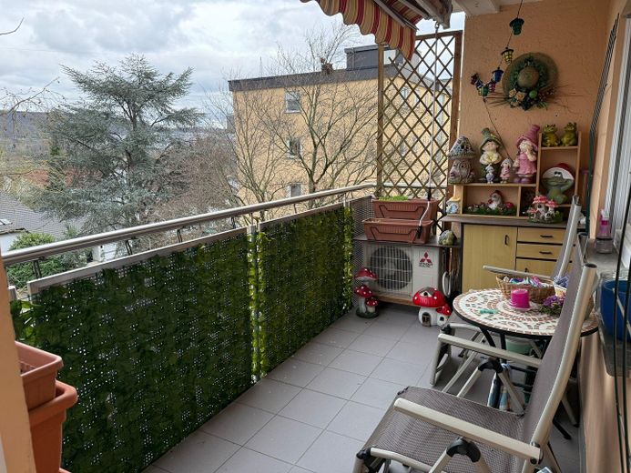 Komsisyonsuz: Balkonlu, çok bakımlı 3 odalı daire – Balkon