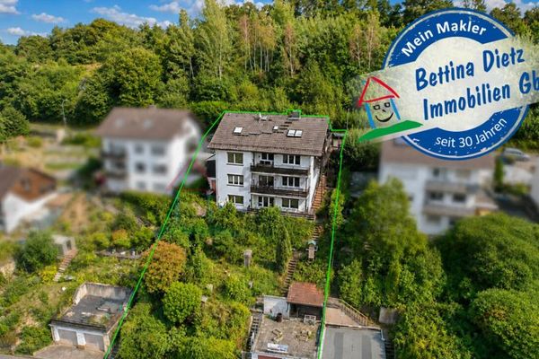 DIETZ: Casa bifamiliare con 3 appartamenti indipendenti e garage doppio ai margini del bosco!