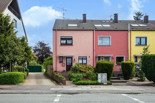Reihenendhaus ca. 153 m² mit Garage und Garten in Mülheim - Selbeck