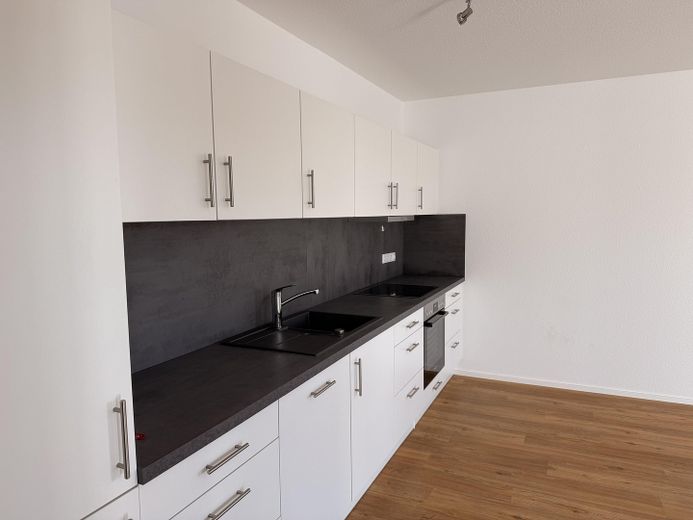 Neuwertige, freizügige Wohnung mit Ausblick *provisionsfrei* - Ab sofort. – Küche