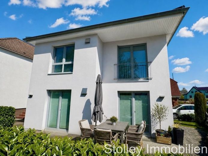 Sonnige Wohnung in Fördenähe - modern, ruhig & mit eigenem Garten – Foto 1