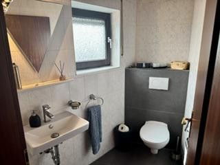 Koblenz Einfamilienhaus in guter Lage – Gäste WC