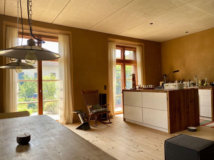 Besonderes Haus mit zeitloser Architektur & ELW am Simssee – Foto 13