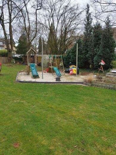 eigener Spielplatz