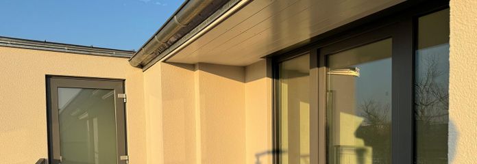 Obra nueva: Ático con terraza orientada al sur y cocina equipada - en Reinickendorf/Mitte – Terrasse