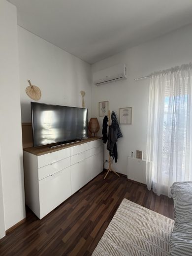 PV-Anlage, Speicher, Wallbox und Dachterrasse वाले आधुनिक पारिवारिक घर – फोटो 28