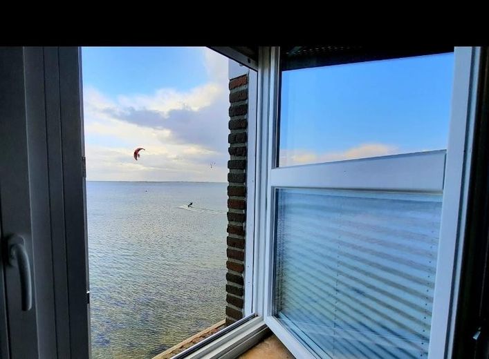 Einzigartige Ferienwohnung mit beidseitigem Ostseeblick-Toplage Orth/Fehmarn-provisionsfrei – Blick auf Ostsee und Kiter