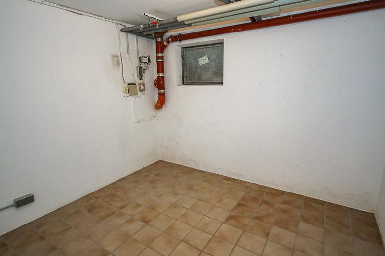 Gemoderniseerde twee-onder-een-kapwoning op toplocatie in Senden‑Aufheim – 140 m² woonoppervlak + groot kantoor - provisievrij – Kellerraum/Abstellraum