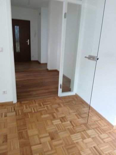 3-Zimmerwohnung zentral gelegen in Münchingen – Wohnzimmer zum Flur