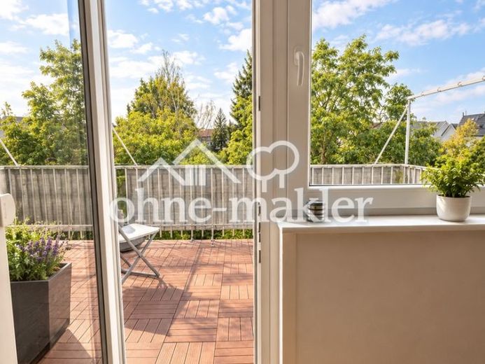 Wohnen über den Dächern Schwachhausens – 2 Zimmer, Dachterrasse und Grünblick – Foto 1