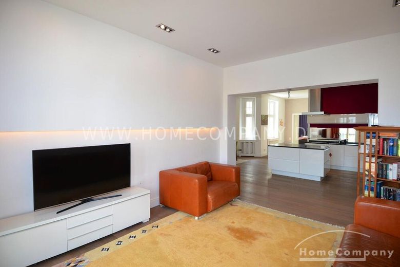 Splendido appartamento di 5 locali in posizione centrale, Charlottenburg, arredato – a5068370c8f96c949cbbdf058c9e085869265a91.jpg