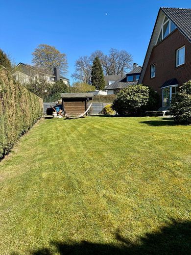Garten mit Schuppen