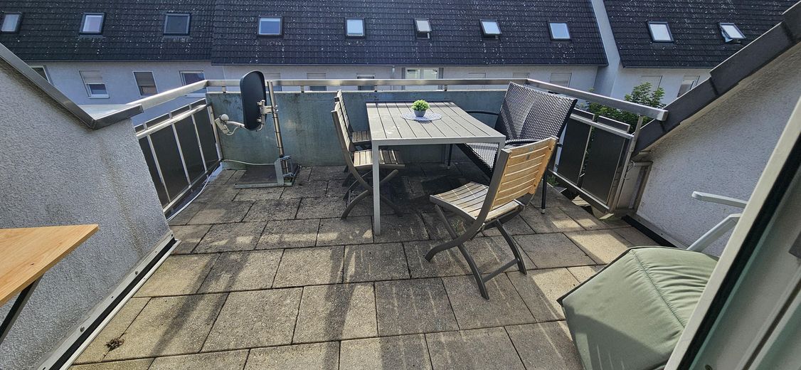 Appartement meublé pour entreprises, équipes de projet et salariés détachés pour une durée déterminée – Balkon