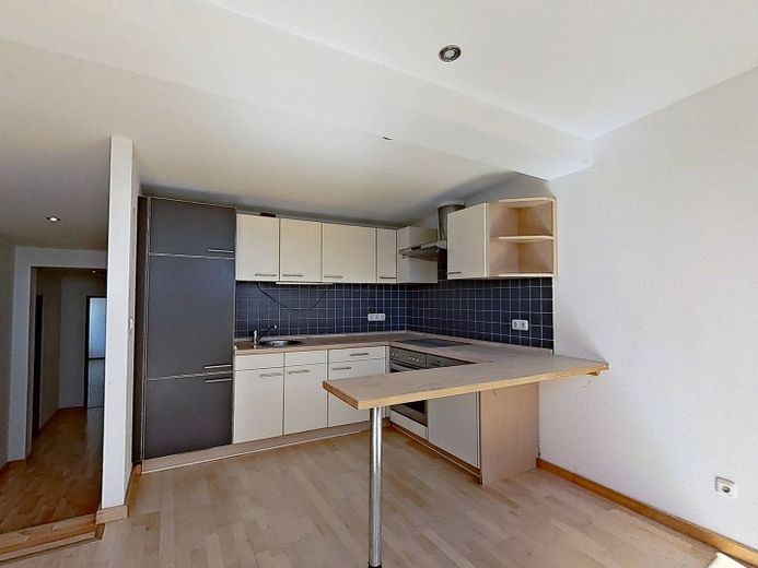 Warmes Nest, kalte Ersparnis - 1 KALTMIETE GESCHENKT: Große 3-Zimmer-Dachgeschosswohnung mit EBK und intelligentem Grundriss im historischen Breitenweg – Küche