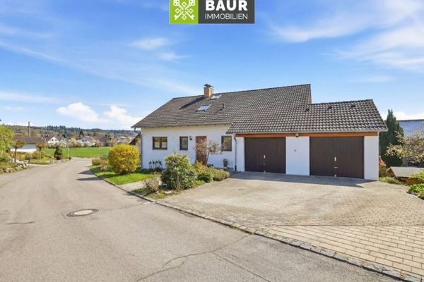 360° | Ampia casa unifamiliare con appartamento indipendente in posizione tranquilla a Unterankenreute