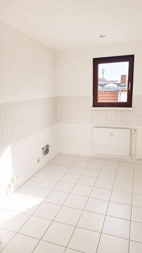 Appartamento libero di 2 locali all’ultimo piano con balcone in posizione tranquilla vicino a Müllerstraße – Kitchen