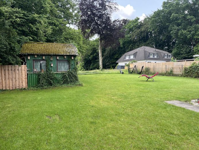 Spacious house, 165 sqm, with building plot on a 2,300 sqm property – Teil des Garten