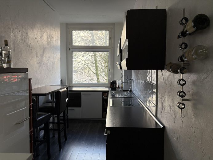 Küche mit Einbauküche