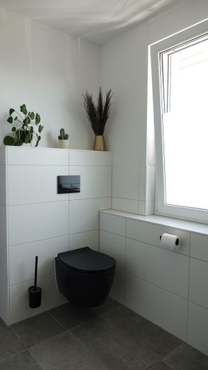 Toilette im Bad OG