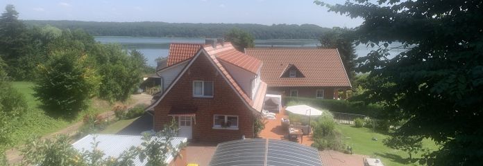 Blick von oben auf das Haus