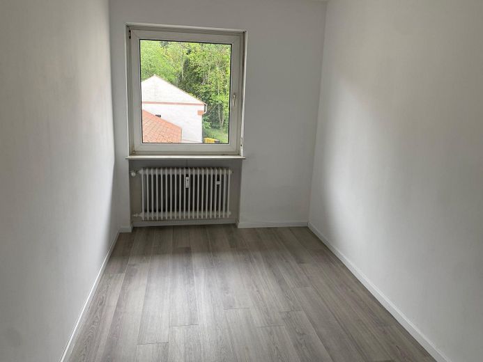 Yenilenmiş, aydınlık, balkonlu 3 odalı daire – Schlafzimmer 2