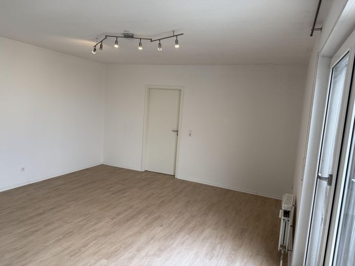 Exklusive 2-Zimmer-Wohnung mit großer Terrasse – komplett modernisiertes Bad in Karlsruhe-Neureut – फोटो 5