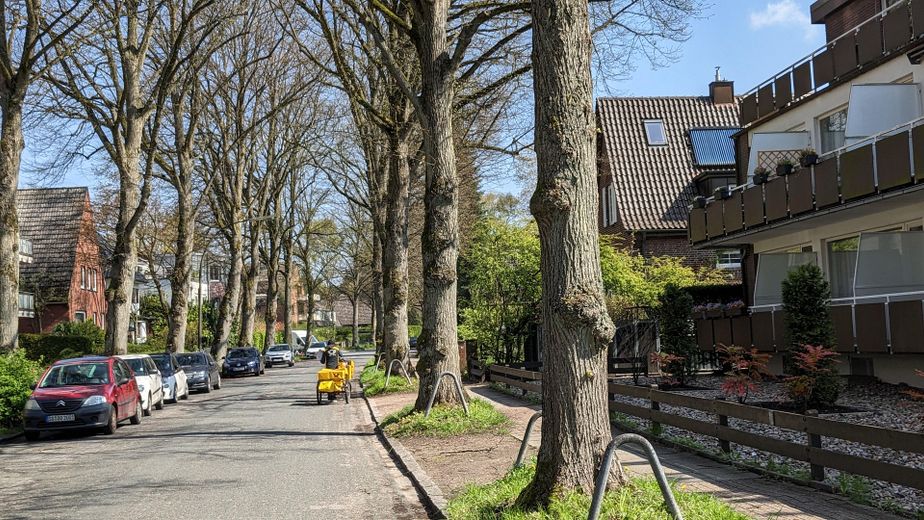 Затишна квартира на 2,5 кімнати з балконом і користуванням садом – Wohnstraße