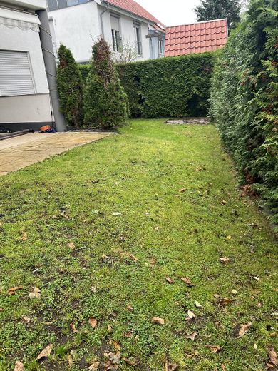 5 Zi.-Maisonette mit Garten, Terrasse und Carport in Mühlheim in ruhiger Anliegerstraße – Garten