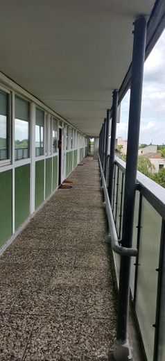 Hannover Teraslı Evinde 3 Kat Üzerine Yayılmış Muhteşem 4 Odalı Daire – Vom Fahrstuhl zur Wohnung