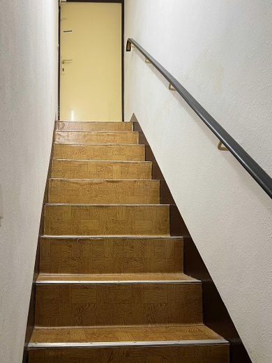 Einfamilienhaus in attraktiver Lage von Berlin-Hohenschönhausen – Treppe zum Dachboden