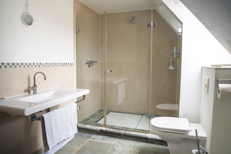 Waldrand‑Forsthaus mit Einliegerwohnung, Scheune & 5.920 m² Grundstück – Effizienzklasse B – Foto 26