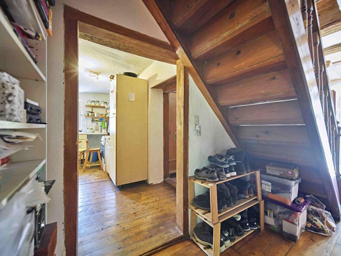 Haus, denkmalgeschützt in Eichstätt, ruhige Lage und doch zentral – Kücheneingang im EG