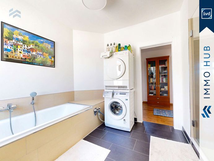 ++ Ein Zuhause mit Charakter: Helle Etagenwohnung mit Erker in Leipzig-Schönefeld ++ – 3877179-huzW6w462Ci8ri8GgfUzEYGW-Bad (2).jpg