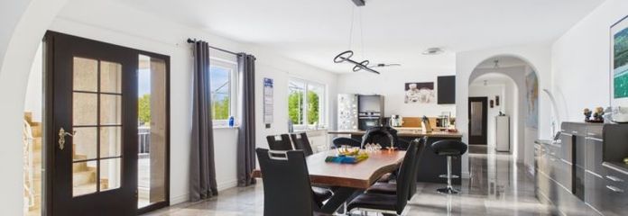 Exklusive Maisonette-Eigentumswohnung, ca. 200m², große Terrasse, Garage und hochwertige Einbauküche