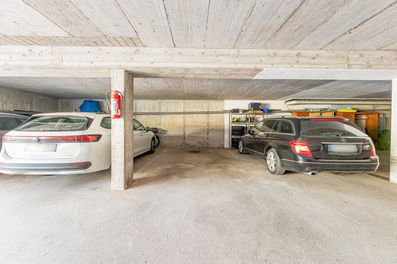 Tiefgaragenstellplatz