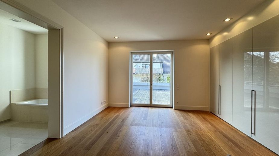 Exklusive Erdgeschosswohnung mit Tiefgarage und Aufzug im Stadtgartenviertel Hagen – Schlafzimmer