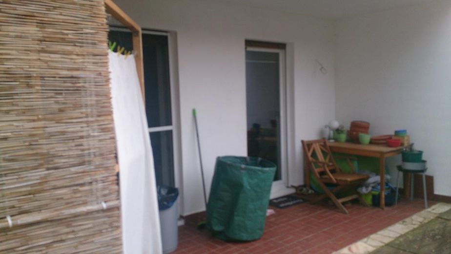 Terrasse teilweise überdacht