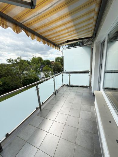 Gepflegte, helle 3,5-Zimmer-Wohnung mit Balkon, Aufzug & Grünblick am Gervinuspark – Foto 7