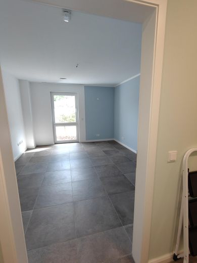 Luxuriöse 3-Zimmer-EG-Wohnung mit Terrasse, behindertengerecht, in WF – Foto 11