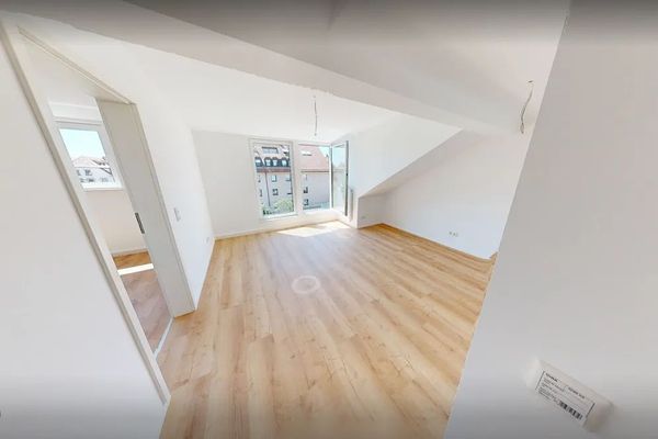 شقق من 4 غرف مُجددة في موقع مركزي في Nürnberg - متاحة فورًا