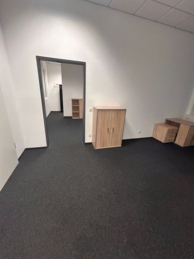 Büro 9