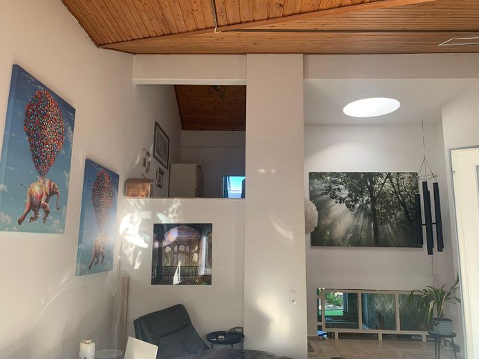 5 Zimmer saniertes helles großzügiges Haus in 63263 Neu-Isenburg " Einzugsfertig" Energie D 110 – Wohnzimmer Blick Elterndach