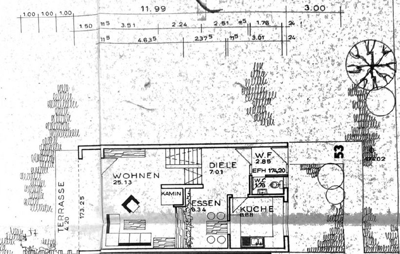 Casa a schiera di testa in posizione residenziale tranquilla a Untereisesheim – Grundriss EG