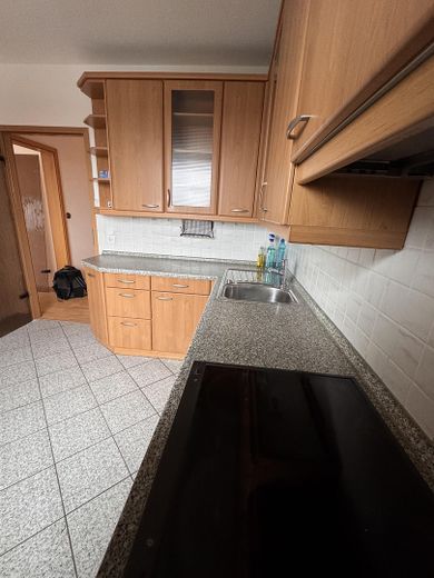 Moderne 3-Zimmer Wohnung mit Balkon im 10. OG in Köln-Eil (Porz) – Küche