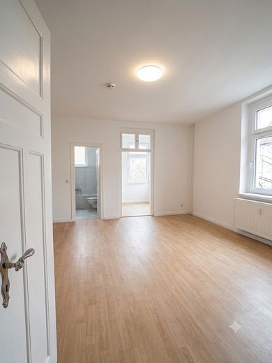 Frisch **renovierte** 4,5-Zimmer Wohnung, 2 Badezimmer, nähe der TU Brandenburg – Foto 10