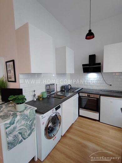 Sehr zentrale Einzimmerwohnung – 0f3967e2981a4c685edd192208547b228f852d25.jpg