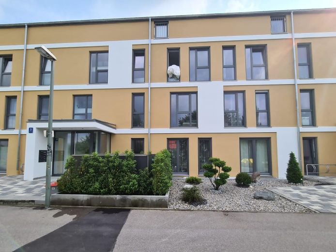 Abitare in esclusiva ad Augsburg-Göggingen: l’eleganza moderna incontra il comfort abitativo di alto livello – Außenansicht