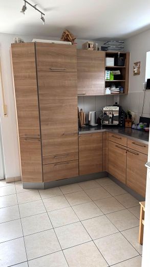 Hochwertige 3,5-Zi. Maisonette Whg. m. 3 Balkonen, EBK u. Aufzug im Zentrum Grafings – फोटो 6