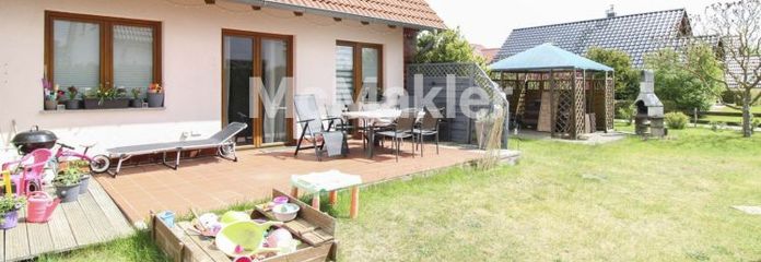 Auf der Insel Usedom zu Hause: -Doppelhaushälfte in guter Lage von Karlshagen