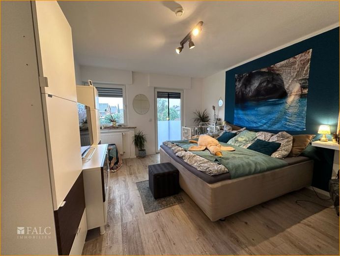 1. OG: Schlafzimmer-Oase: Entspannung und Komfort in perfekter Harmonie